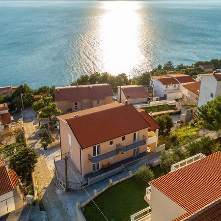 Family Friendly Apartments With A Swimming Pool Stanici, Omis - 18676 Exterior photo
