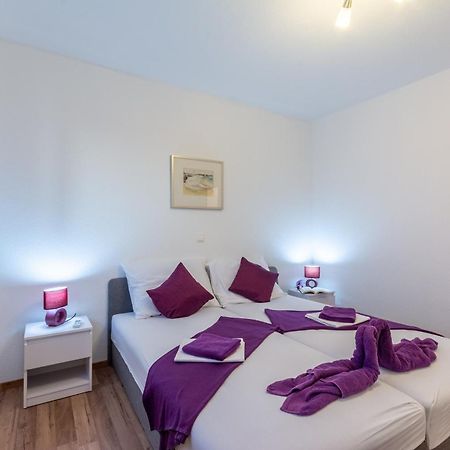 Family Friendly Apartments With A Swimming Pool Stanici, Omis - 18676 Room photo